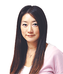 小林 繭