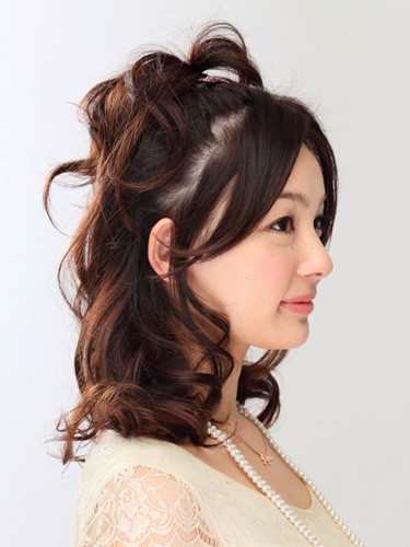 華やか女優ハーフアップ