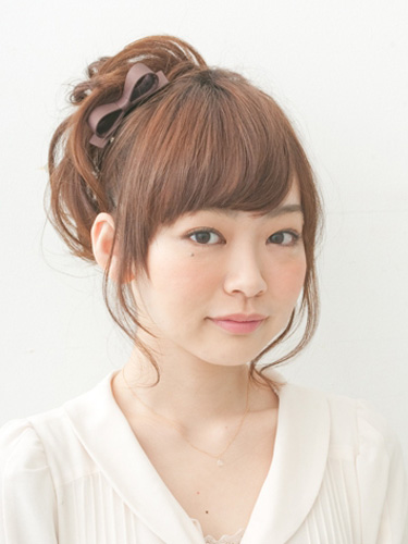 デートやパーティに!愛されポニーテール