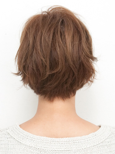 ショートヘアでも可愛くアレンジ