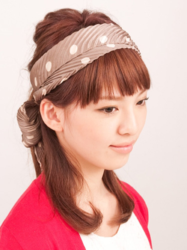 セレブ風スカーフアレンジ