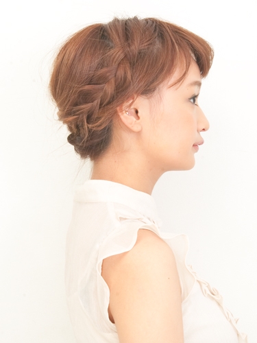 外国人風 三つ編みアレンジ