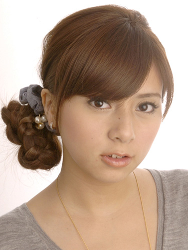 シュシュで作るオフィスお団子