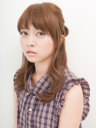 ロングヘア・ナチュラル小顔アレンジ