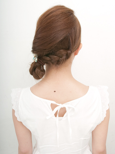 ロングヘア・三つ編みシニヨン