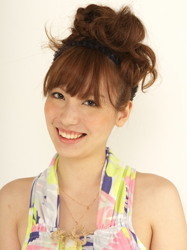 ミディアムヘア・夜遊びポニーテール