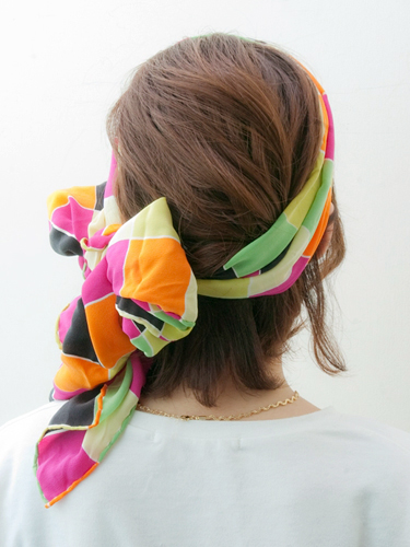 ショートヘア・簡単ボブスカーフヘアアレンジ