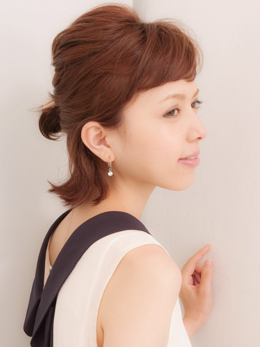 ショートヘア・ハーフアップでおだんご風ヘア