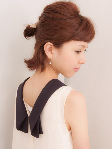 ショートヘア・ハーフアップでおだんご風ヘア